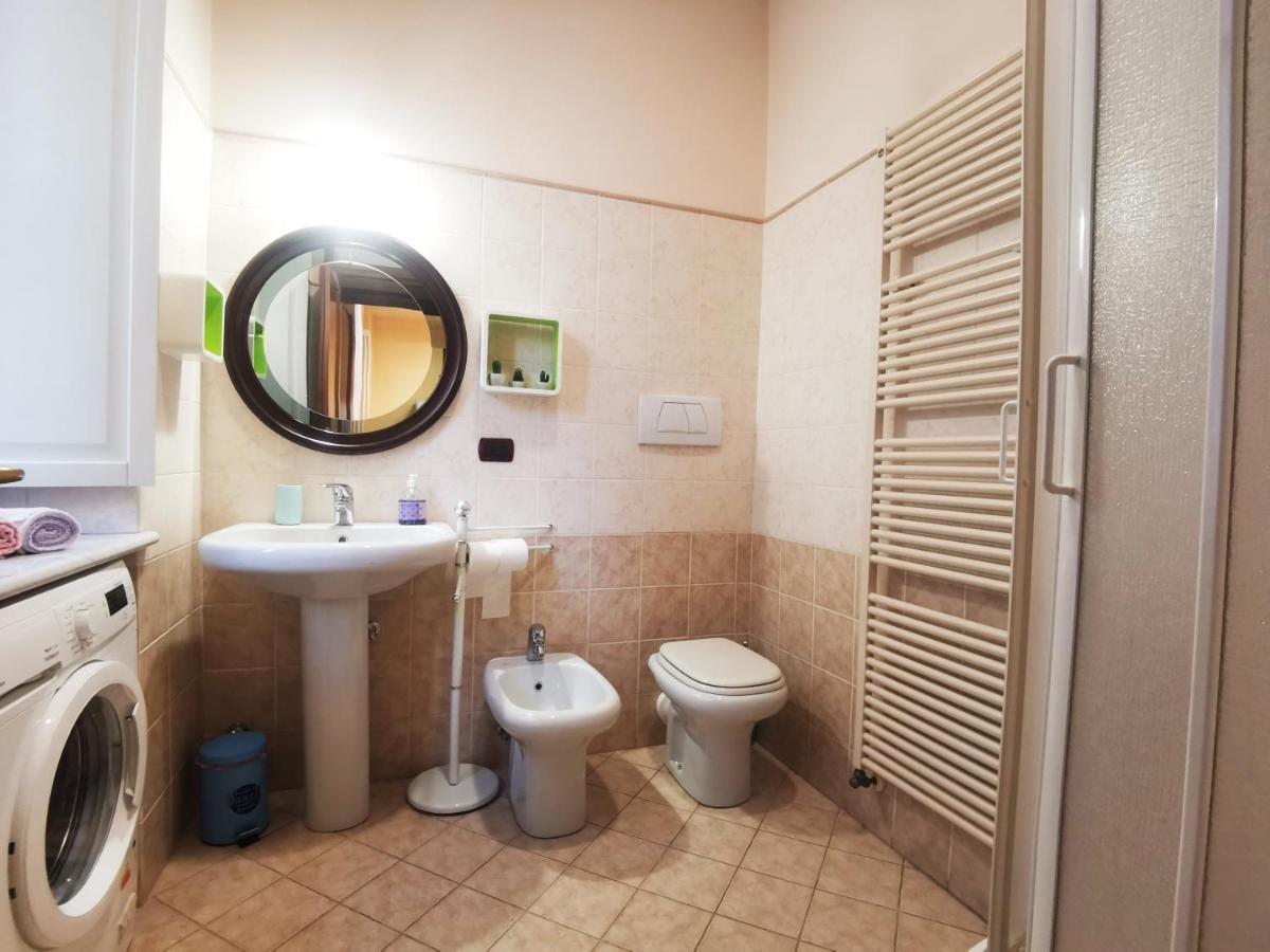 La Qualita' Al Quadrato Apartment Turin Bagian luar foto